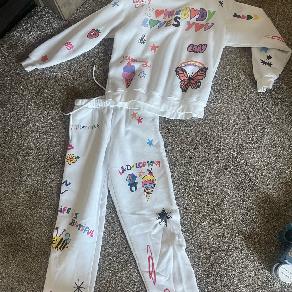 Colorful Graphic Women's Pajama Set